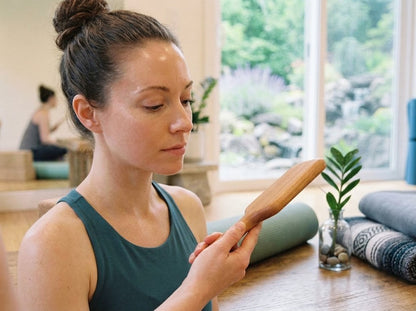 Somatic Craft Face Paddle™ – Handcrafted Wooden Tool for Facial Contouring & Lymphatic Drainage